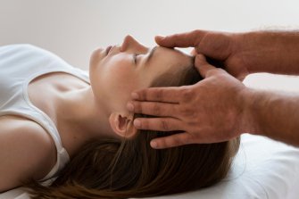 Massage du visage japonais : Shiatsu